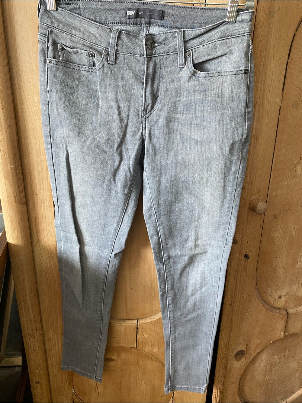 Levi's Women's Light Gray Skinny Jeans